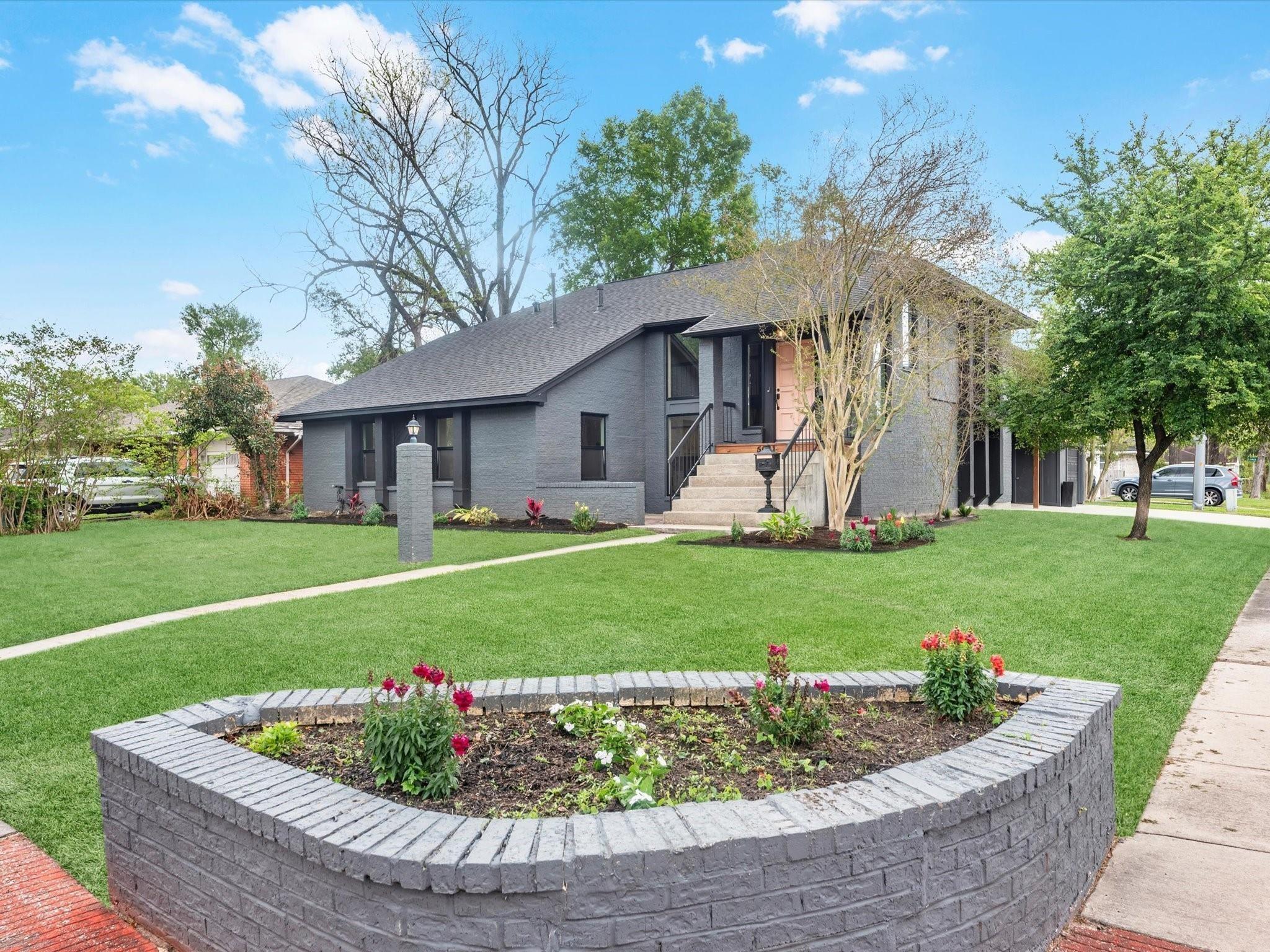 5041 Nina Lee Lane