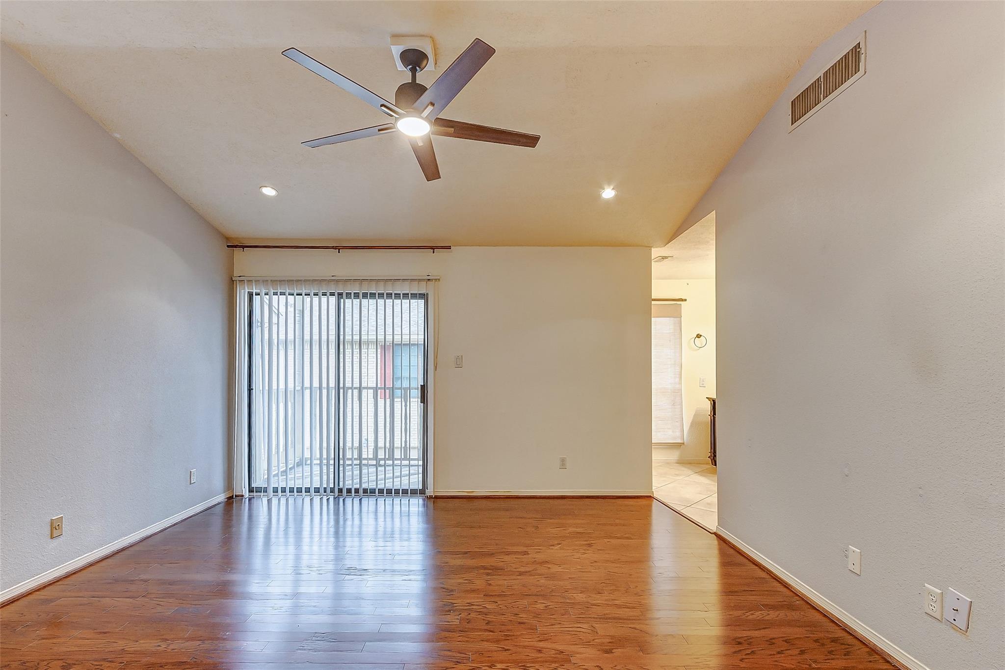 7350 Kirby Drive # 5