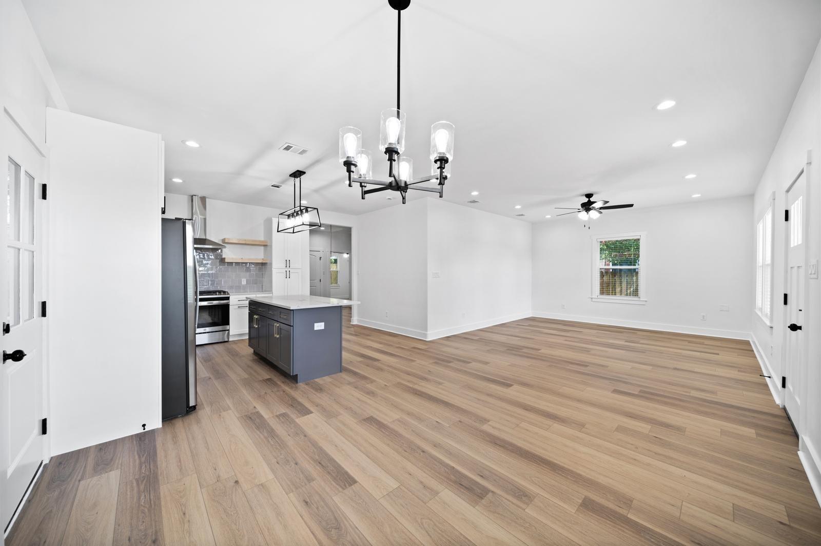 1407 Lauraine Street