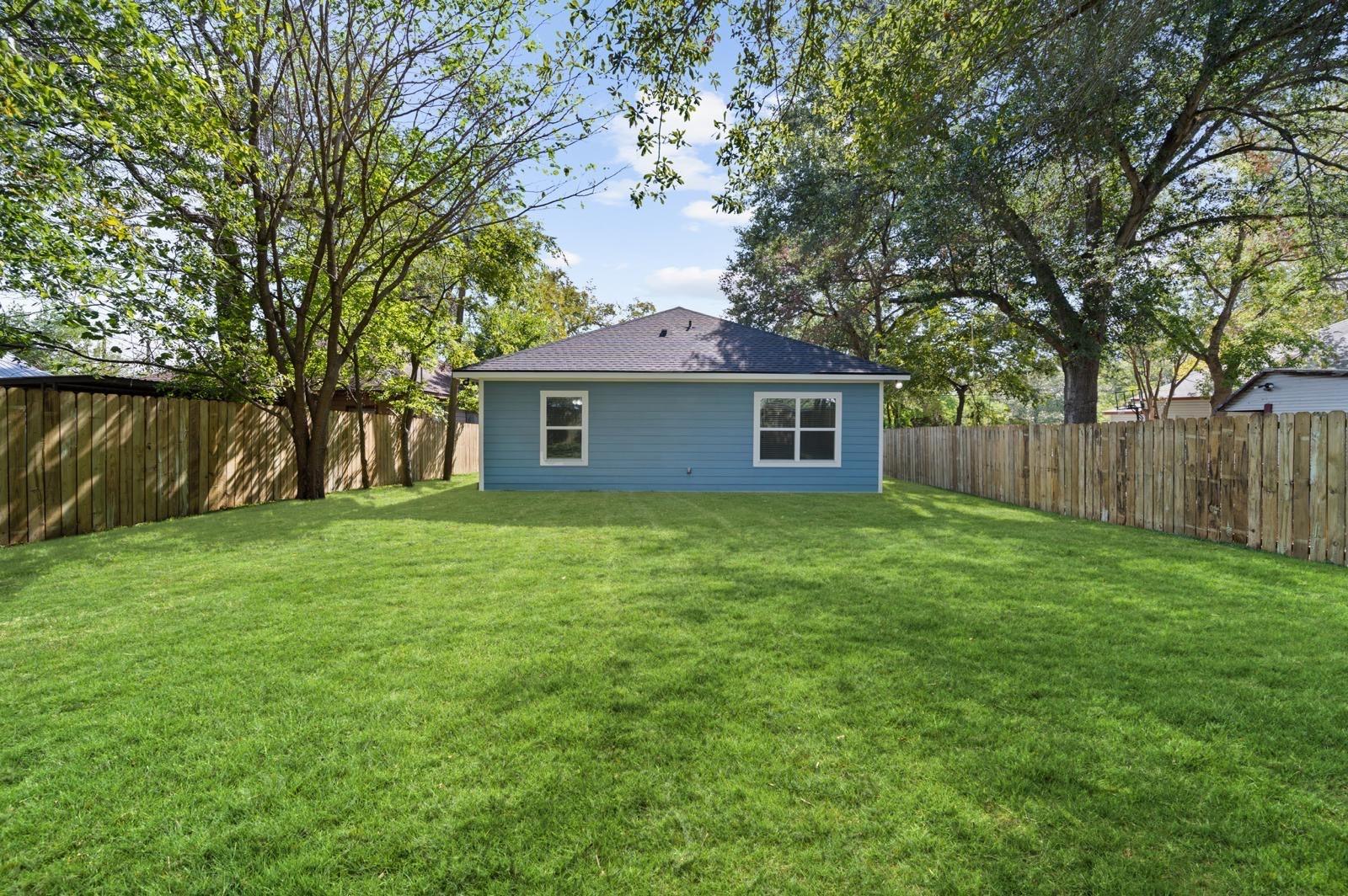 1407 Lauraine Street