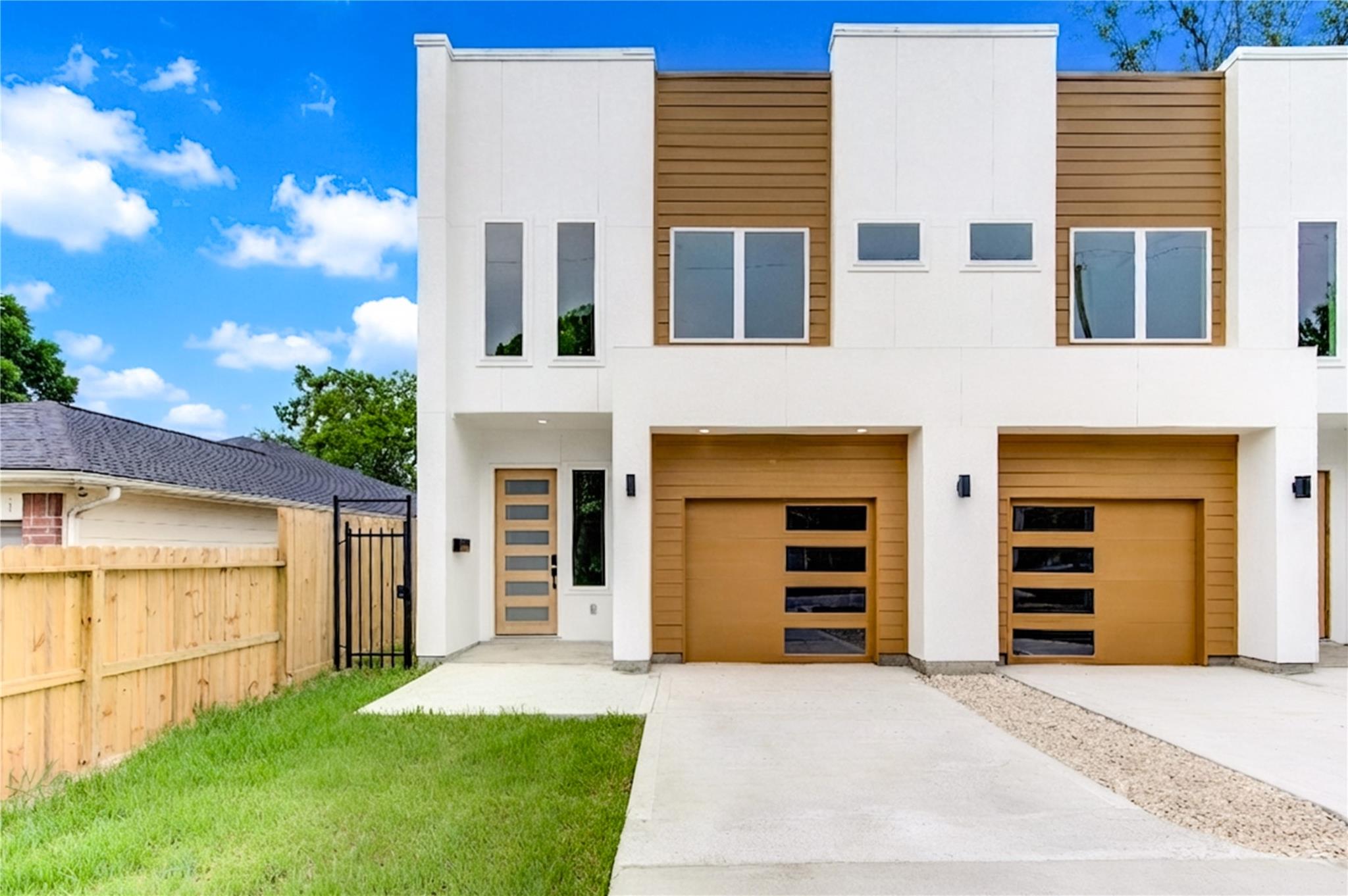 7827 Brandon Street Unit: A/B
