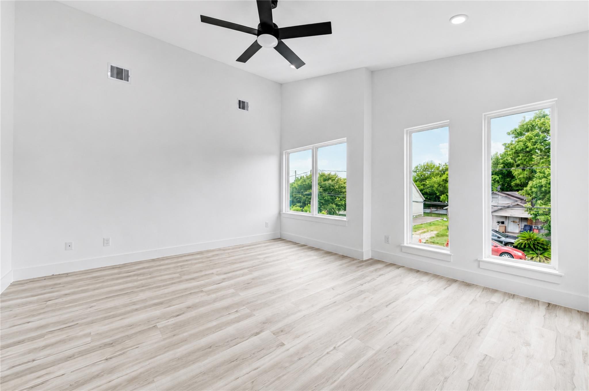 7827 Brandon Street Unit: A/B