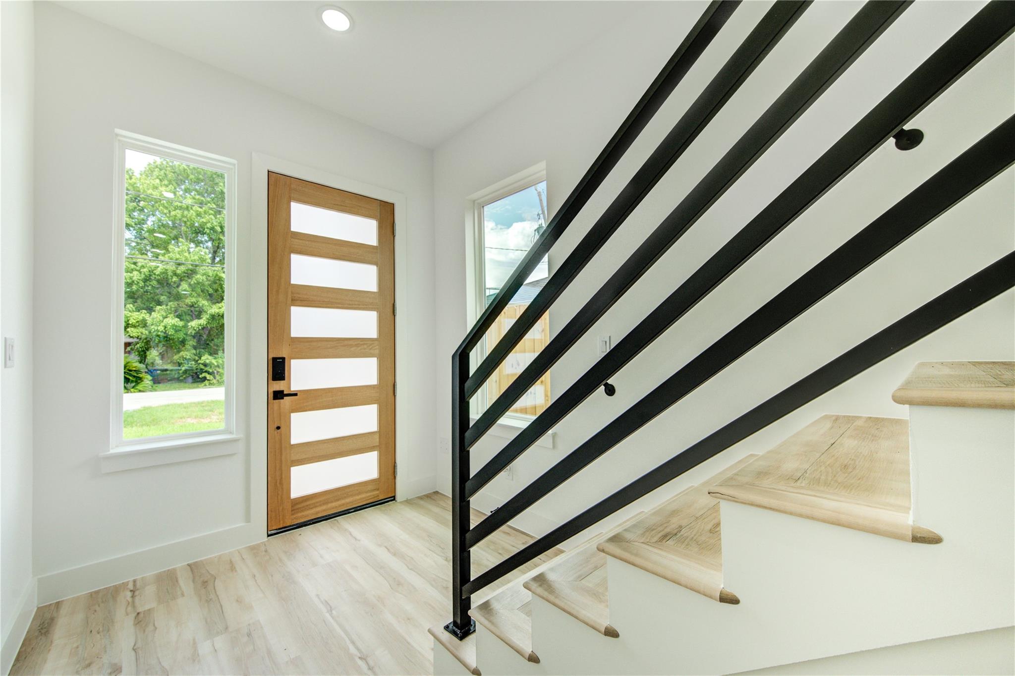 7827 Brandon Street Unit: A/B