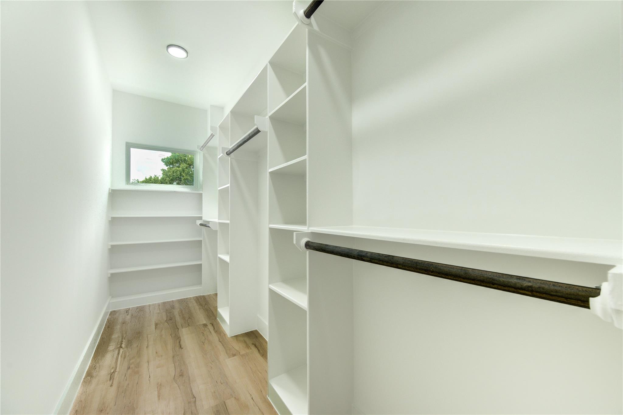 7827 Brandon Street Unit: A/B
