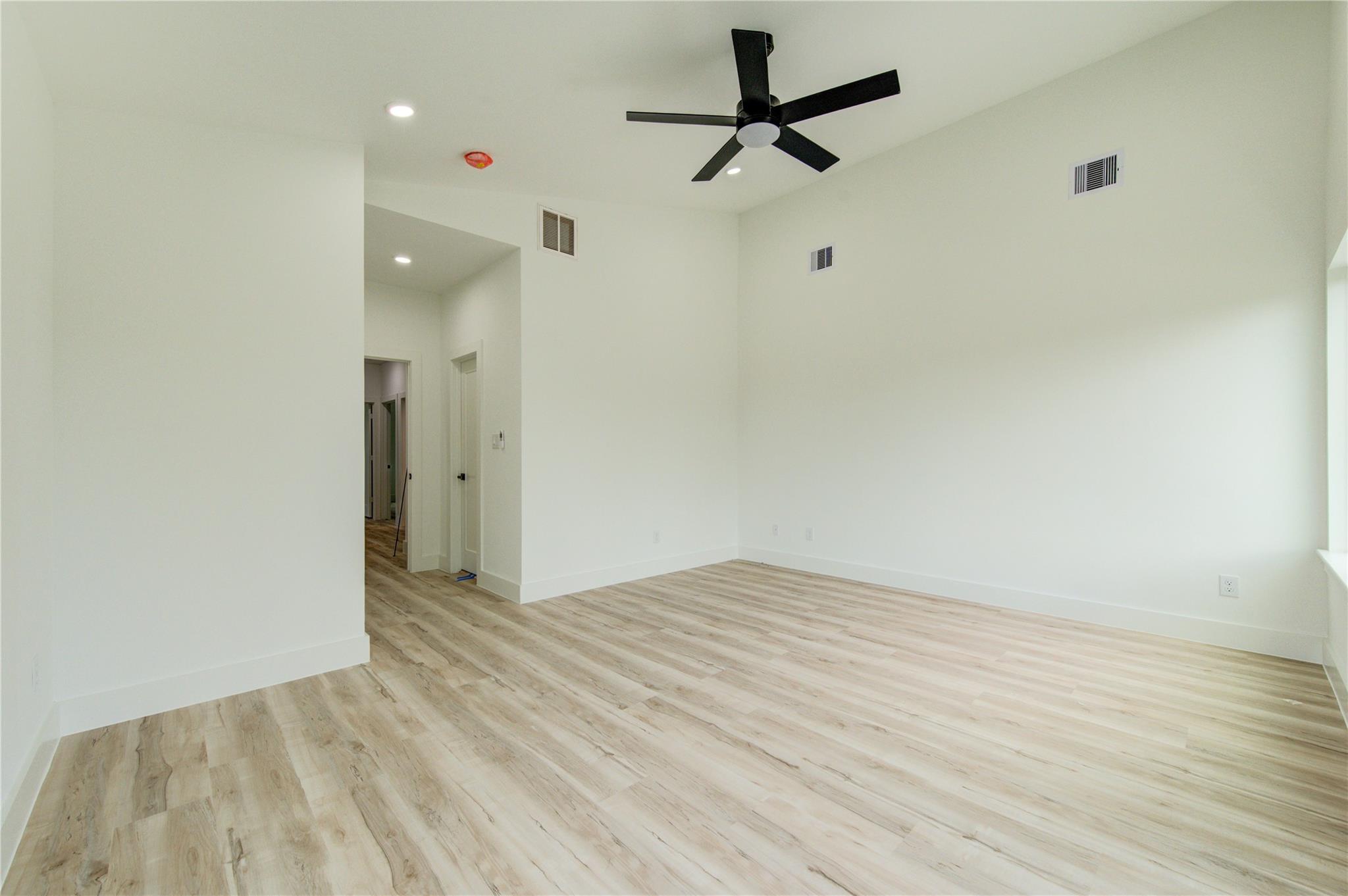 7827 Brandon Street Unit: A/B
