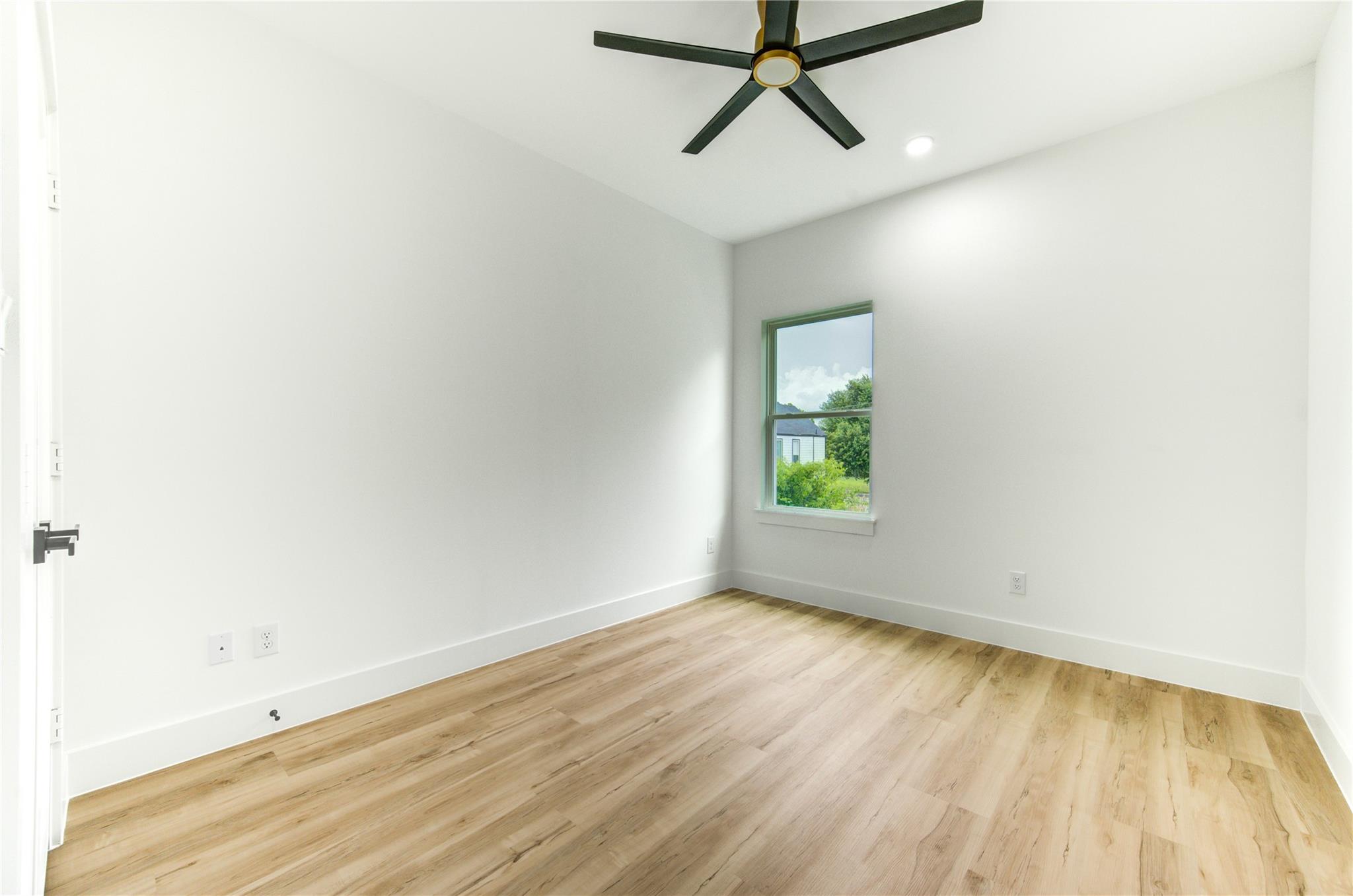 7827 Brandon Street Unit: A/B