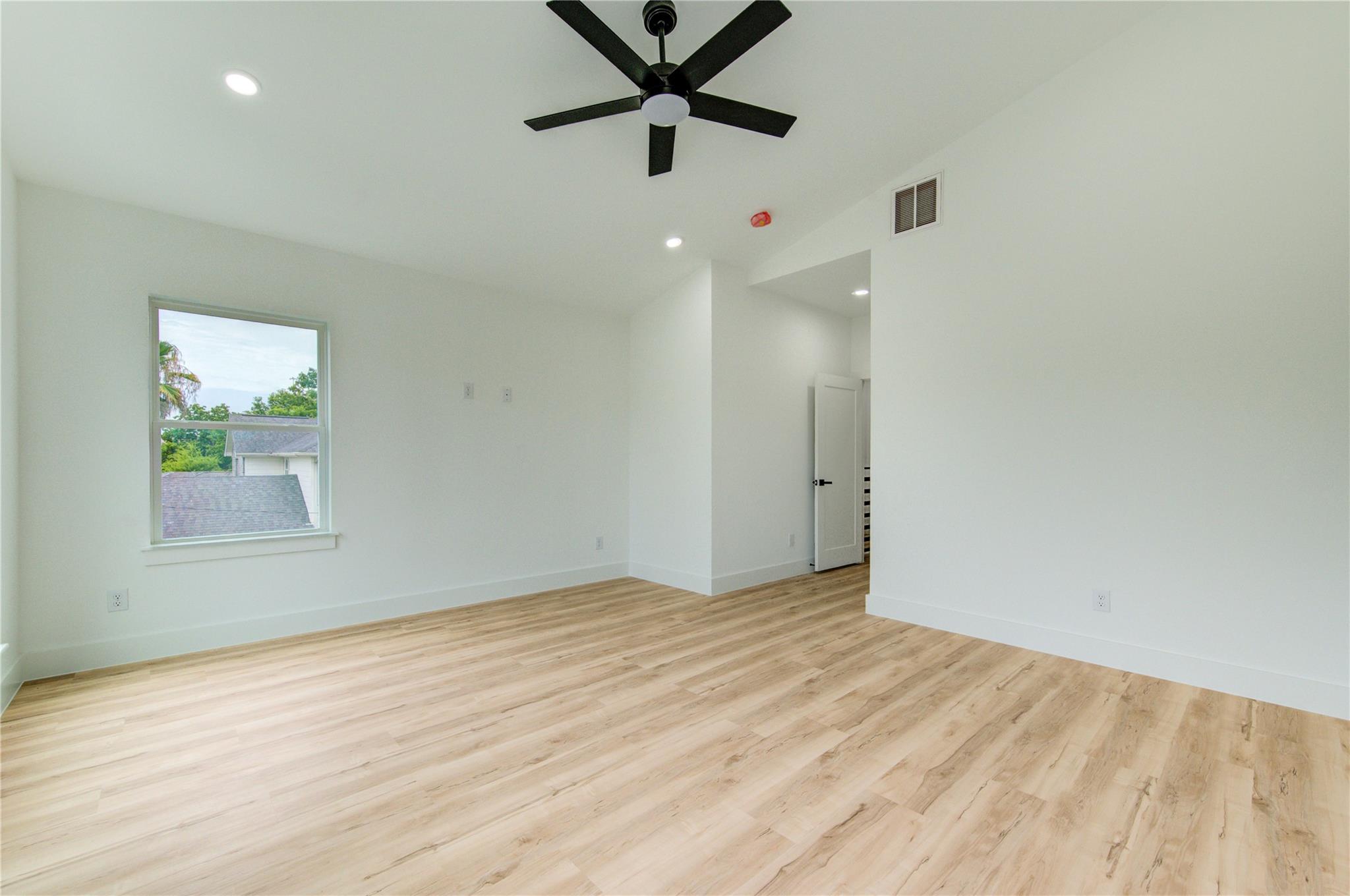 7827 Brandon Street Unit: A/B