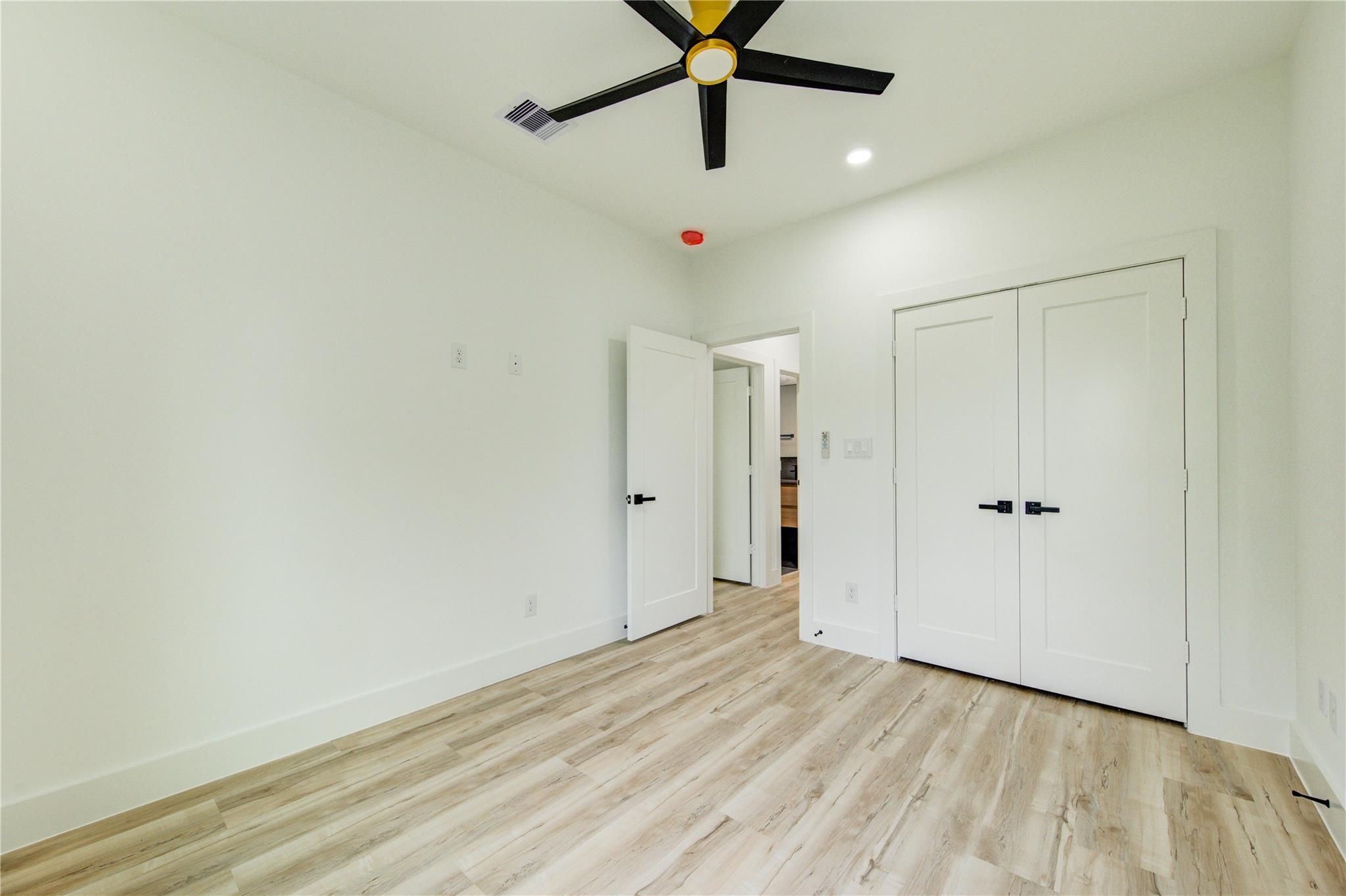 7827 Brandon Street Unit: A/B