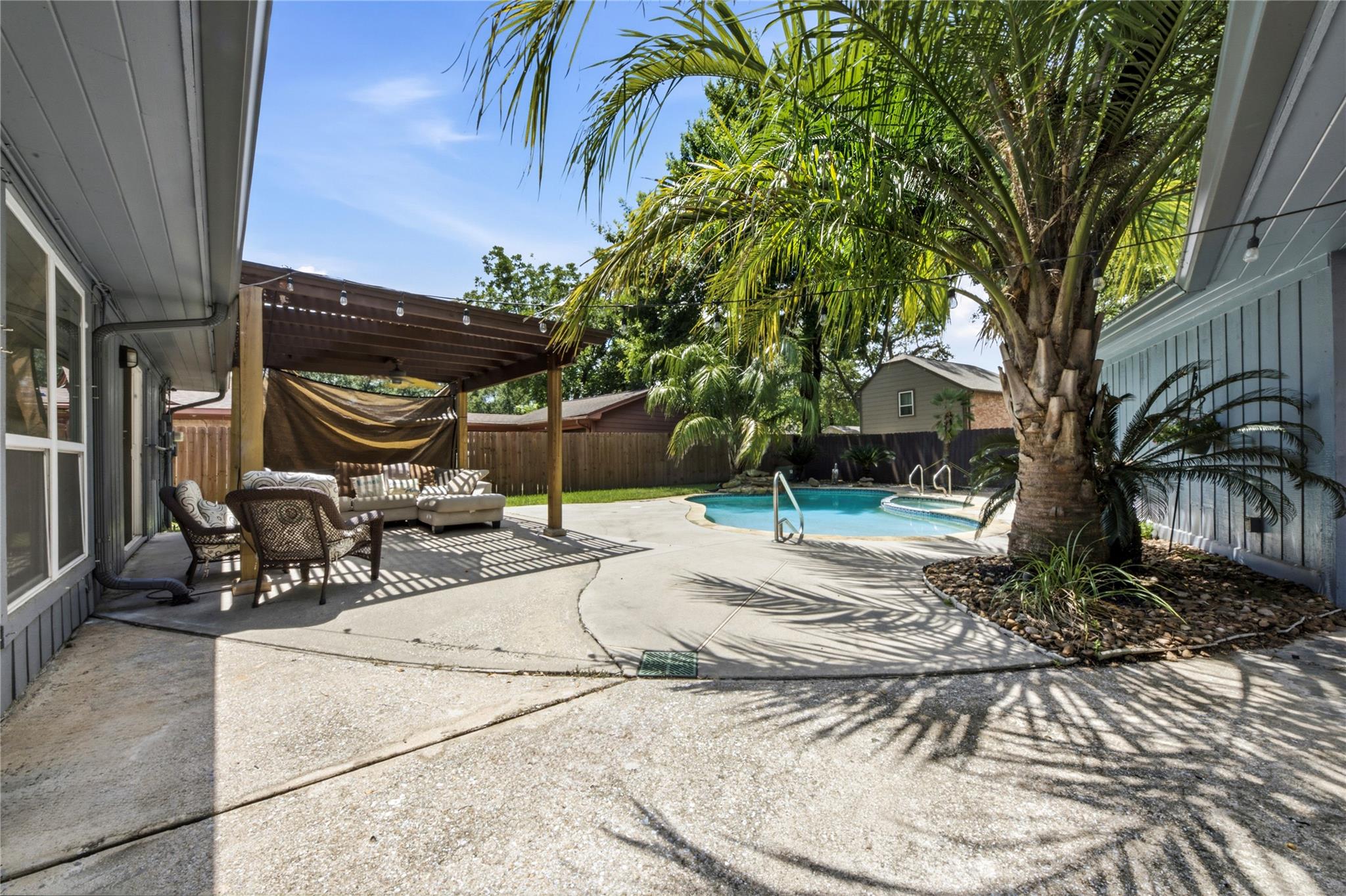 4118 Long Grove Drive