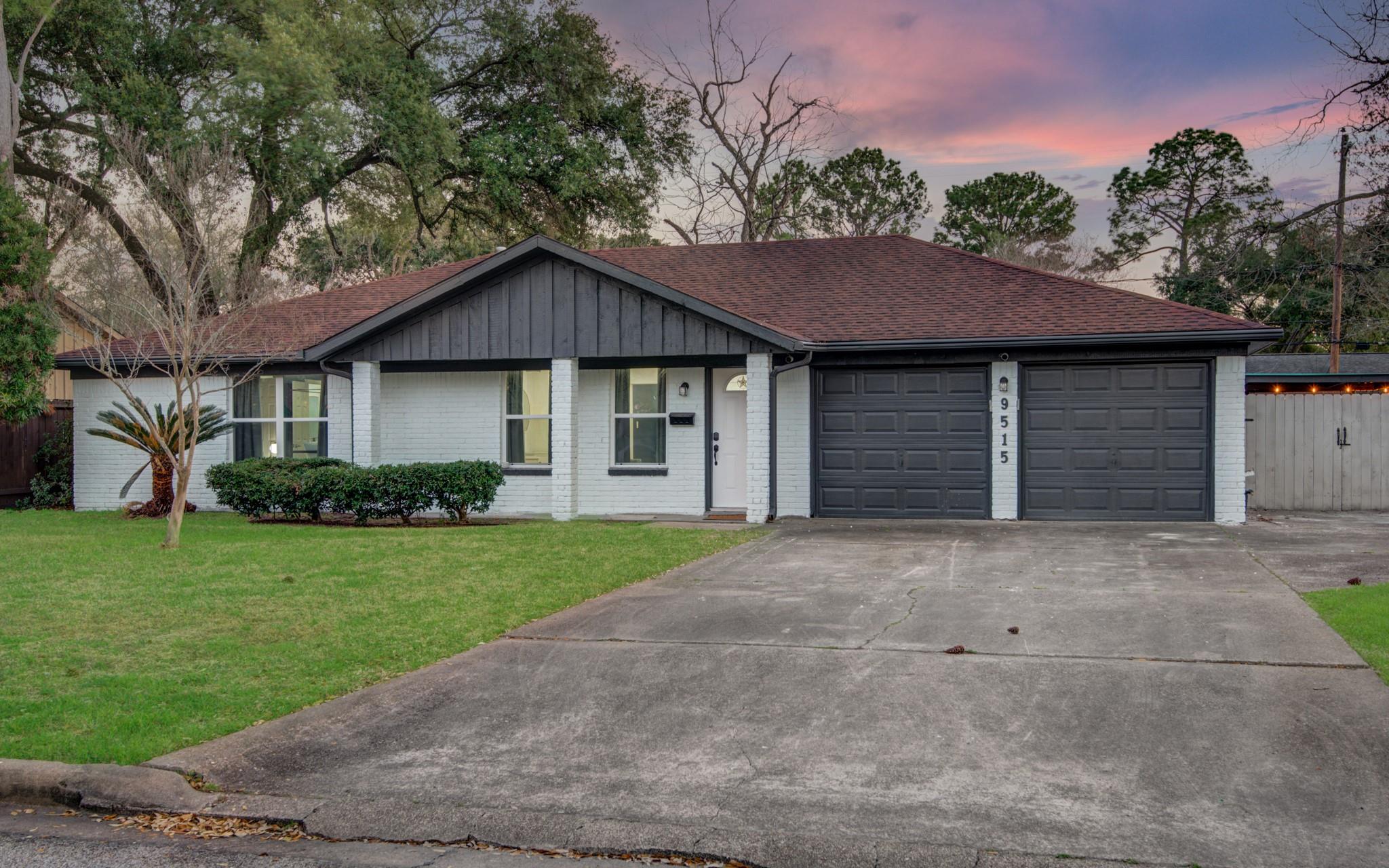 9515 Meadowglen Lane