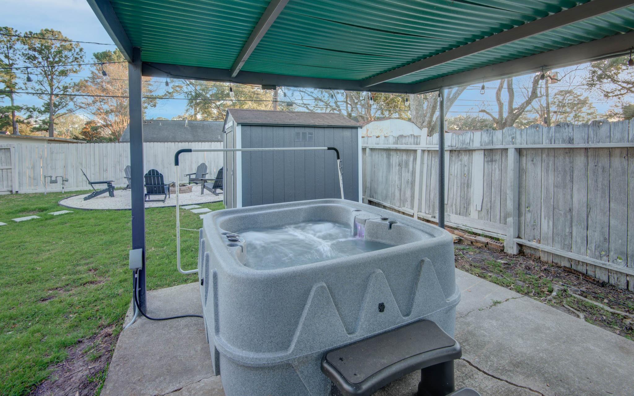 9515 Meadowglen Lane