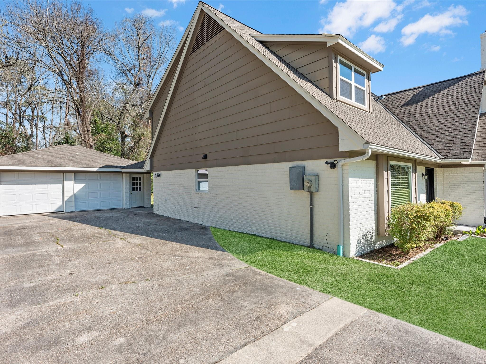 740 River Plantation Drive