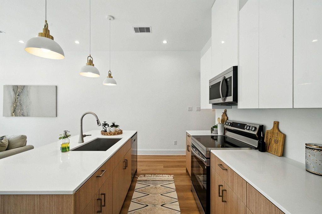 8114 Count Street Unit: A/B