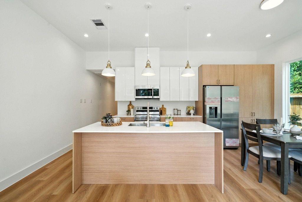 8114 Count Street Unit: A/B