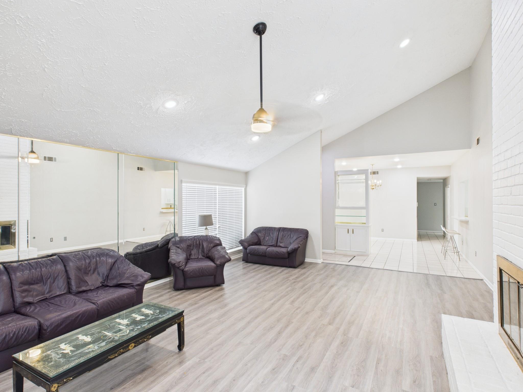 7611 Hopewell Lane