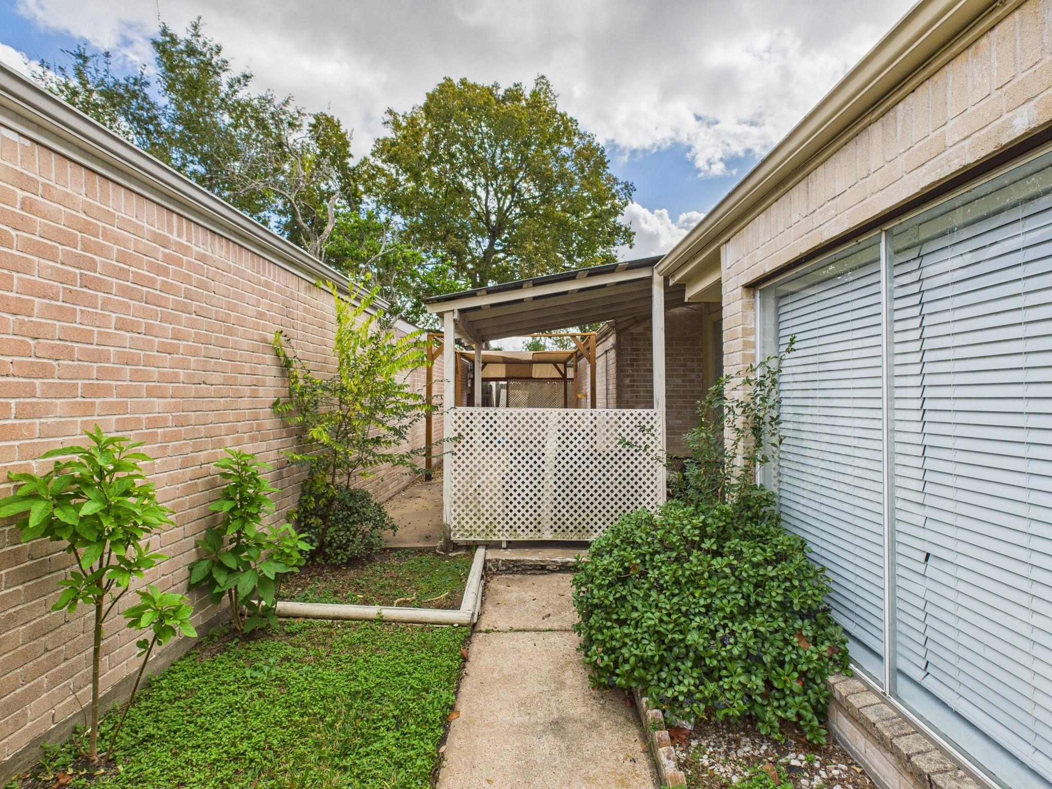 7611 Hopewell Lane