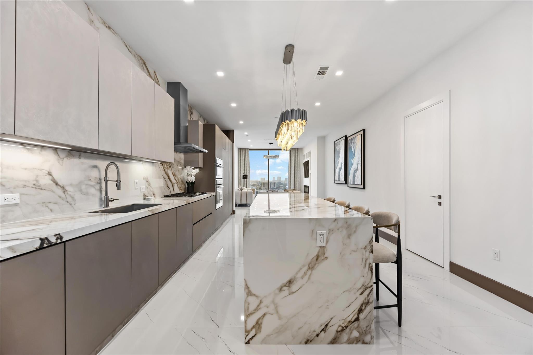 1711 Allen Pkwy # 1907