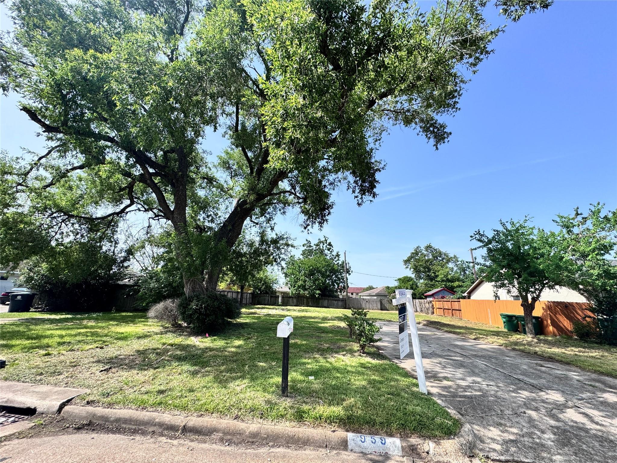 959 Greatwood Drive