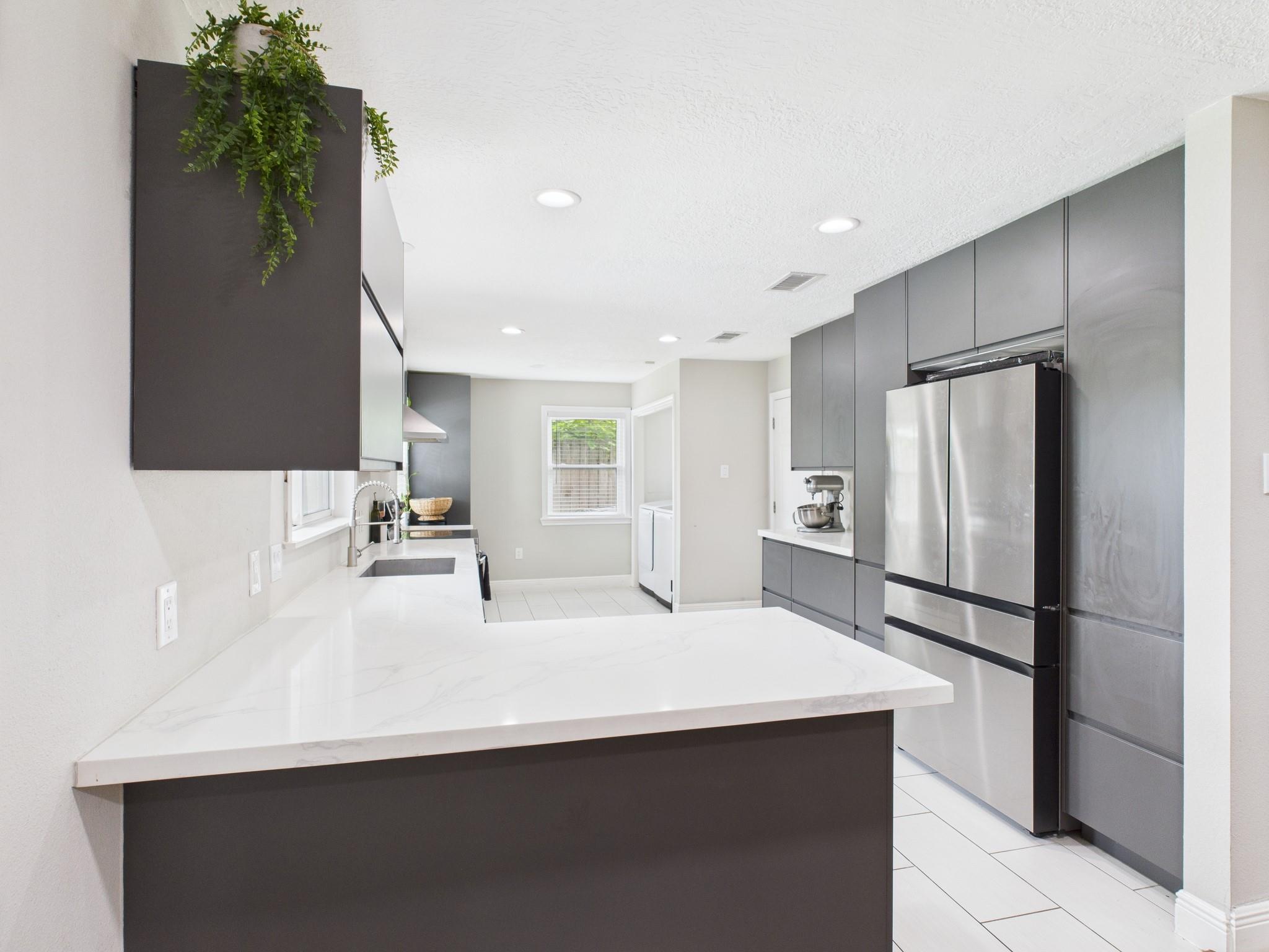 9202 Bintliff Drive, Houston