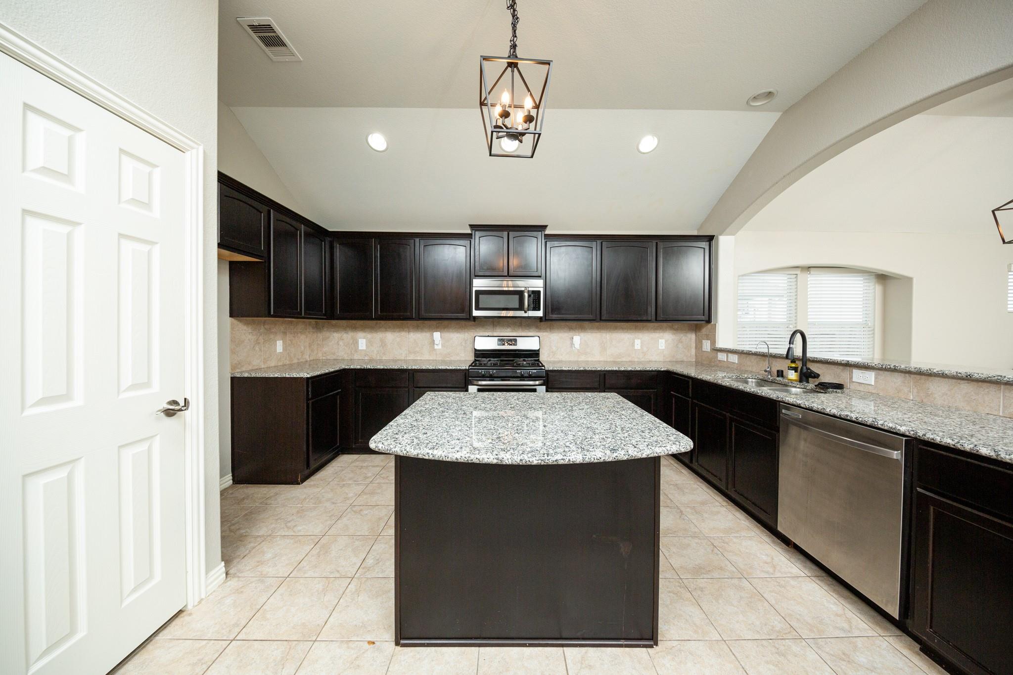 5539 Jay Thrush Drive