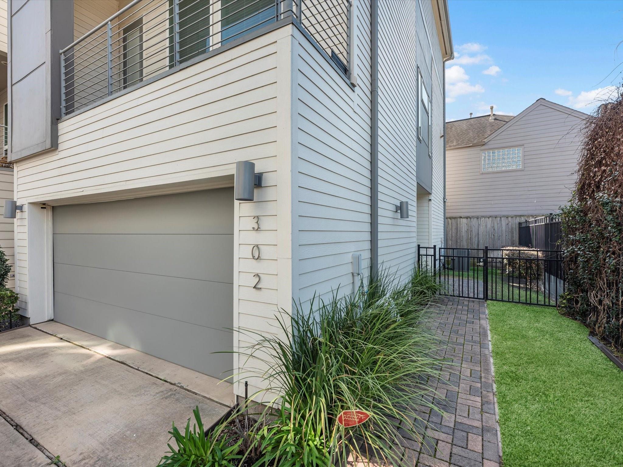 302 Eado Park Circle