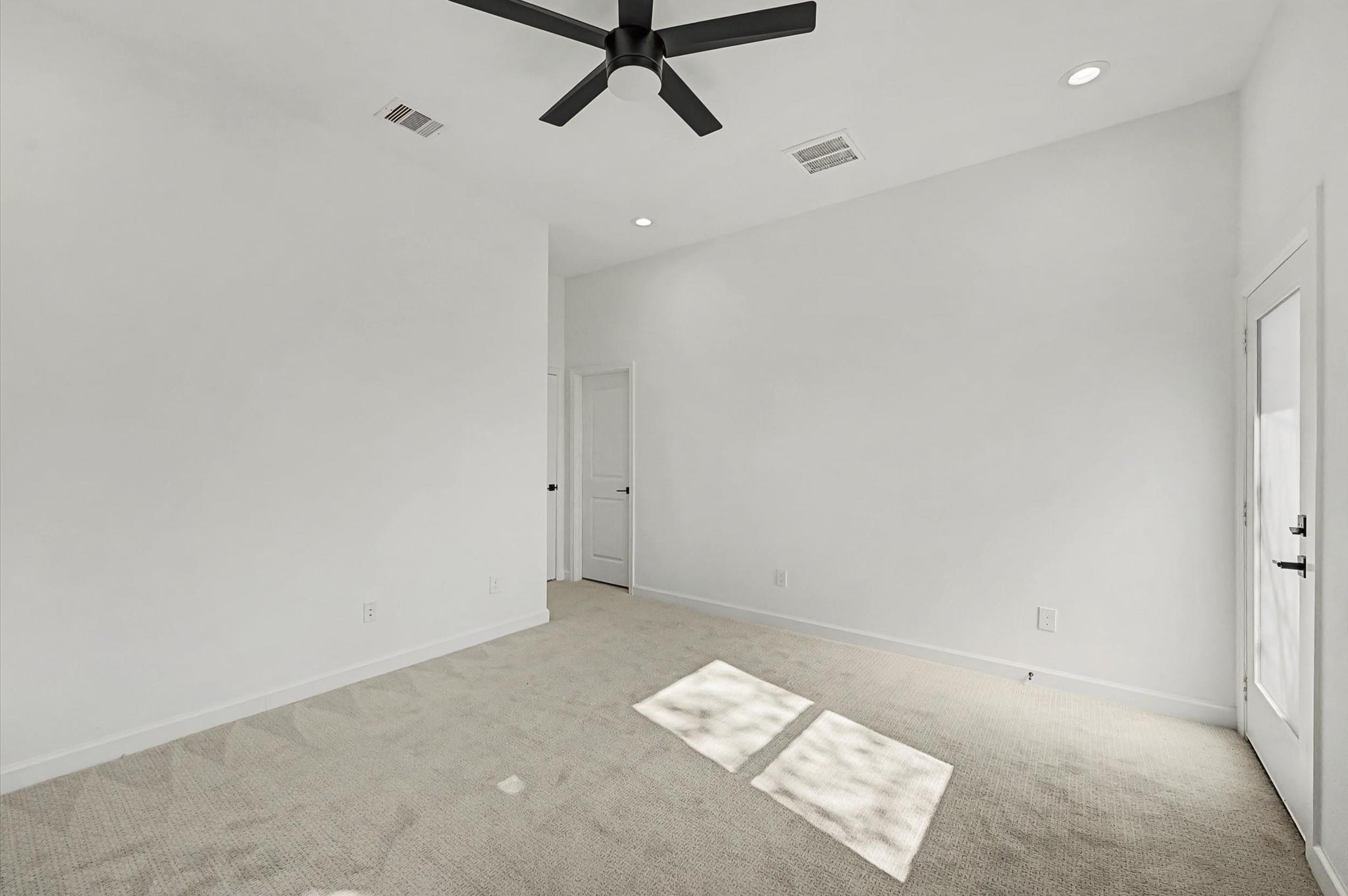 5034 Pershing Street # B