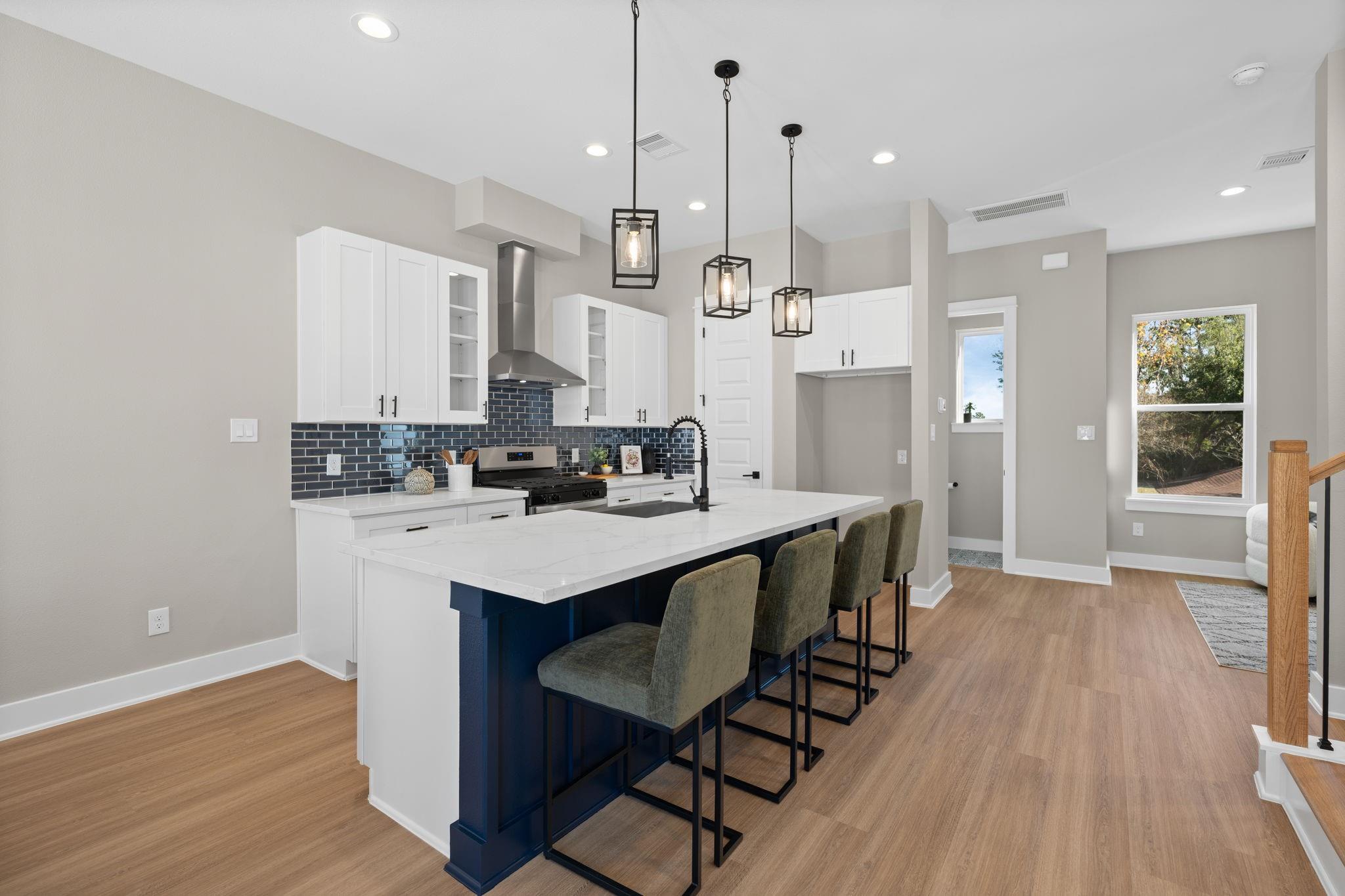 5824 Highland Sun Lane