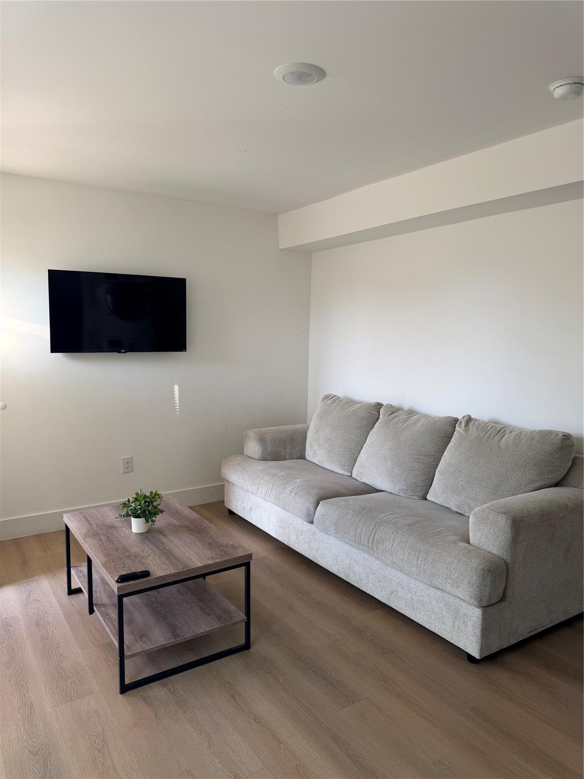 2607 Live Oak Street # 1