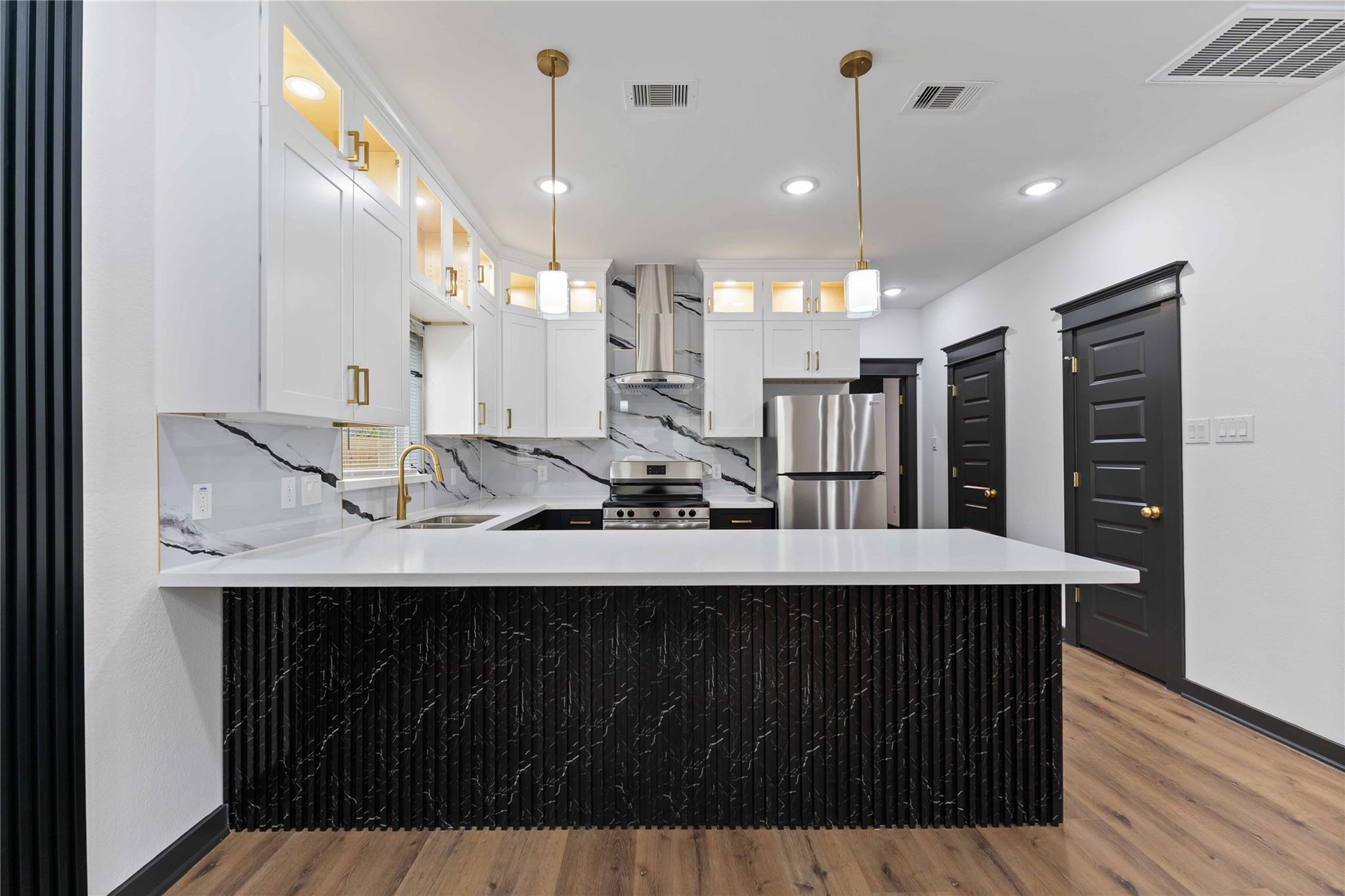 8008 Birmingham Street Unit: A/B