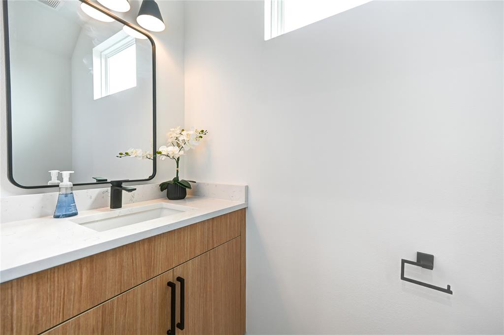 4009 New Orleans Street Unit: A/B