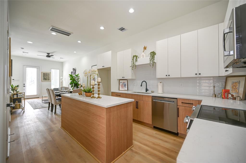 4009 New Orleans Street Unit: A/B