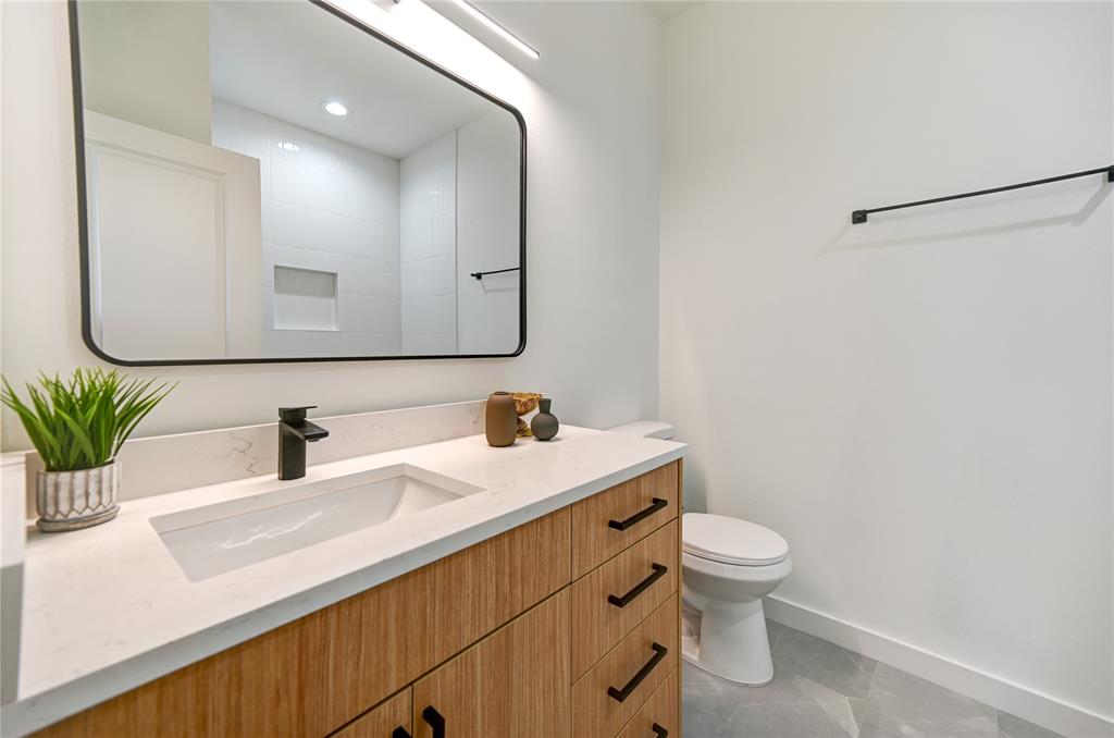 4009 New Orleans Street Unit: A/B