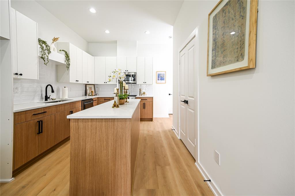 4009 New Orleans Street Unit: A/B