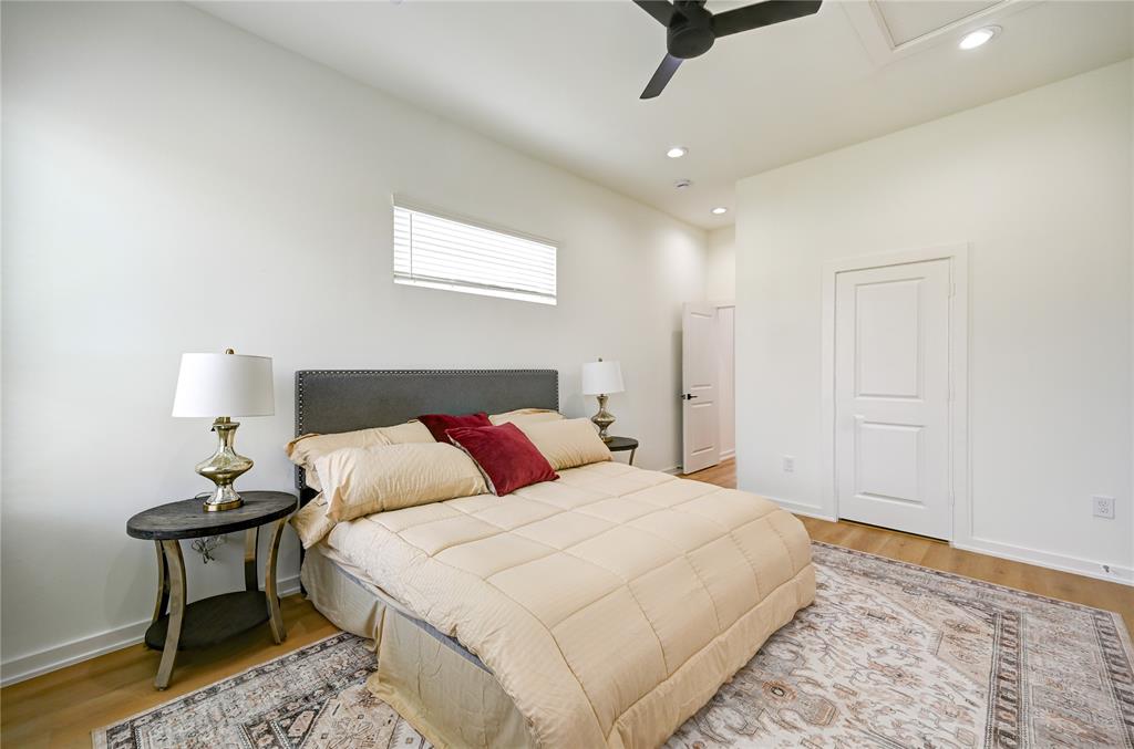4009 New Orleans Street Unit: A/B