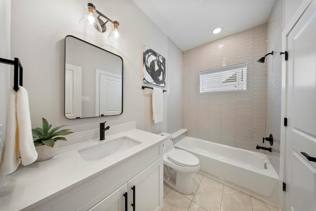 3512 Piney Woods Dr