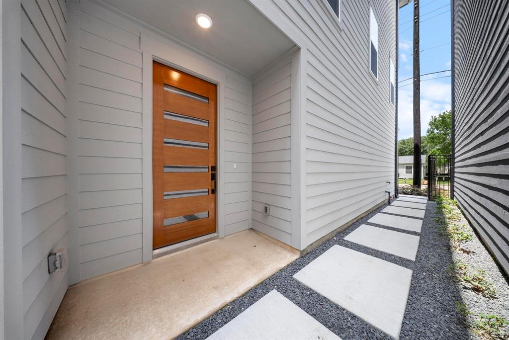 3512 Piney Woods Dr