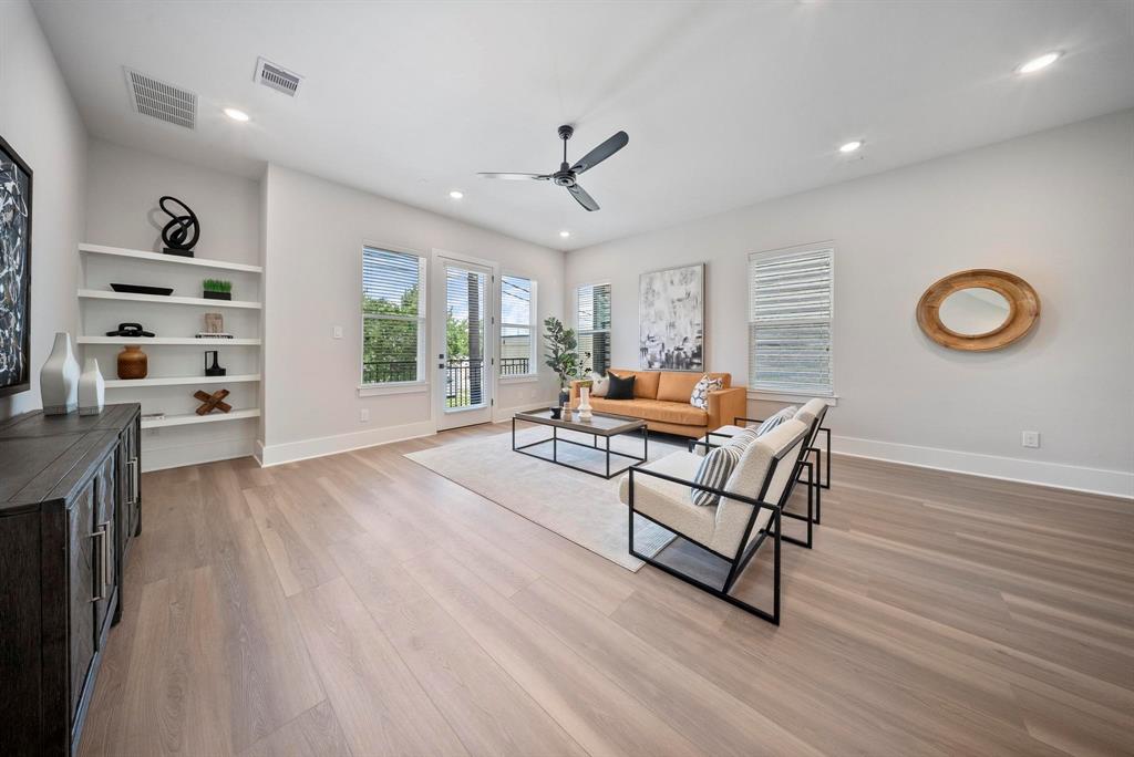3512 Piney Woods Dr