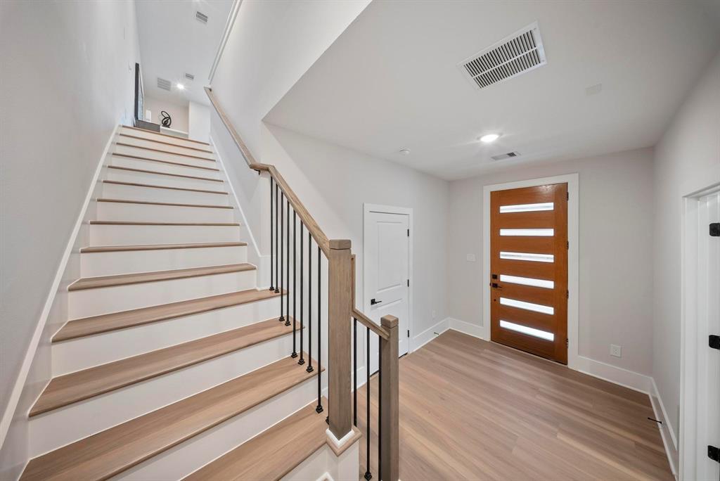 3512 Piney Woods Dr