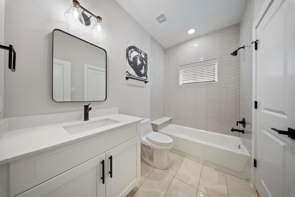 3512 Piney Woods Dr