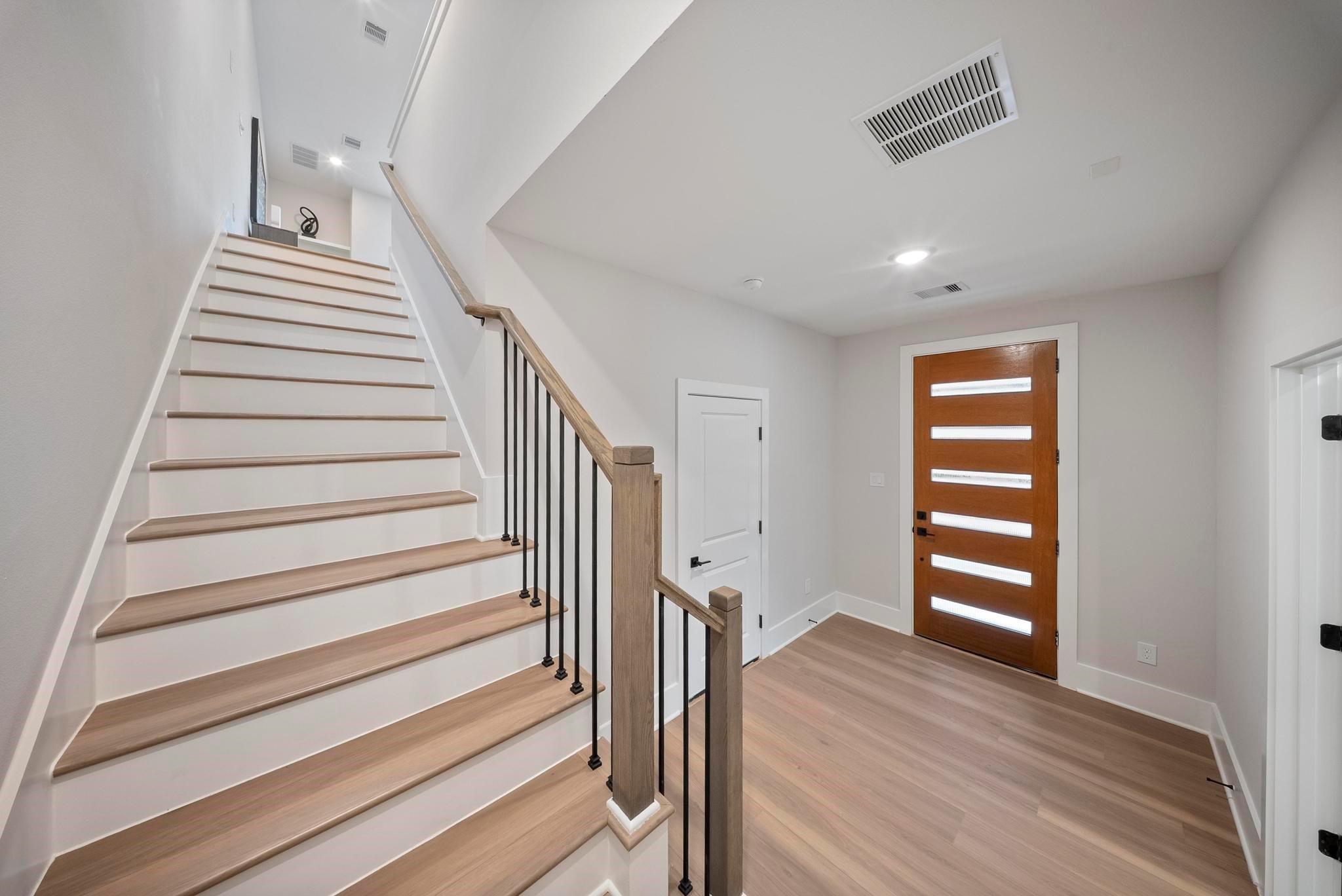 3512 Piney Woods Dr