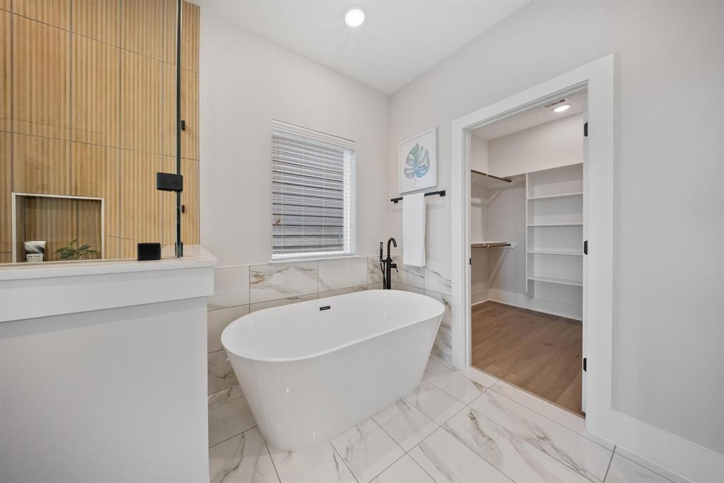 3512 Piney Woods Dr