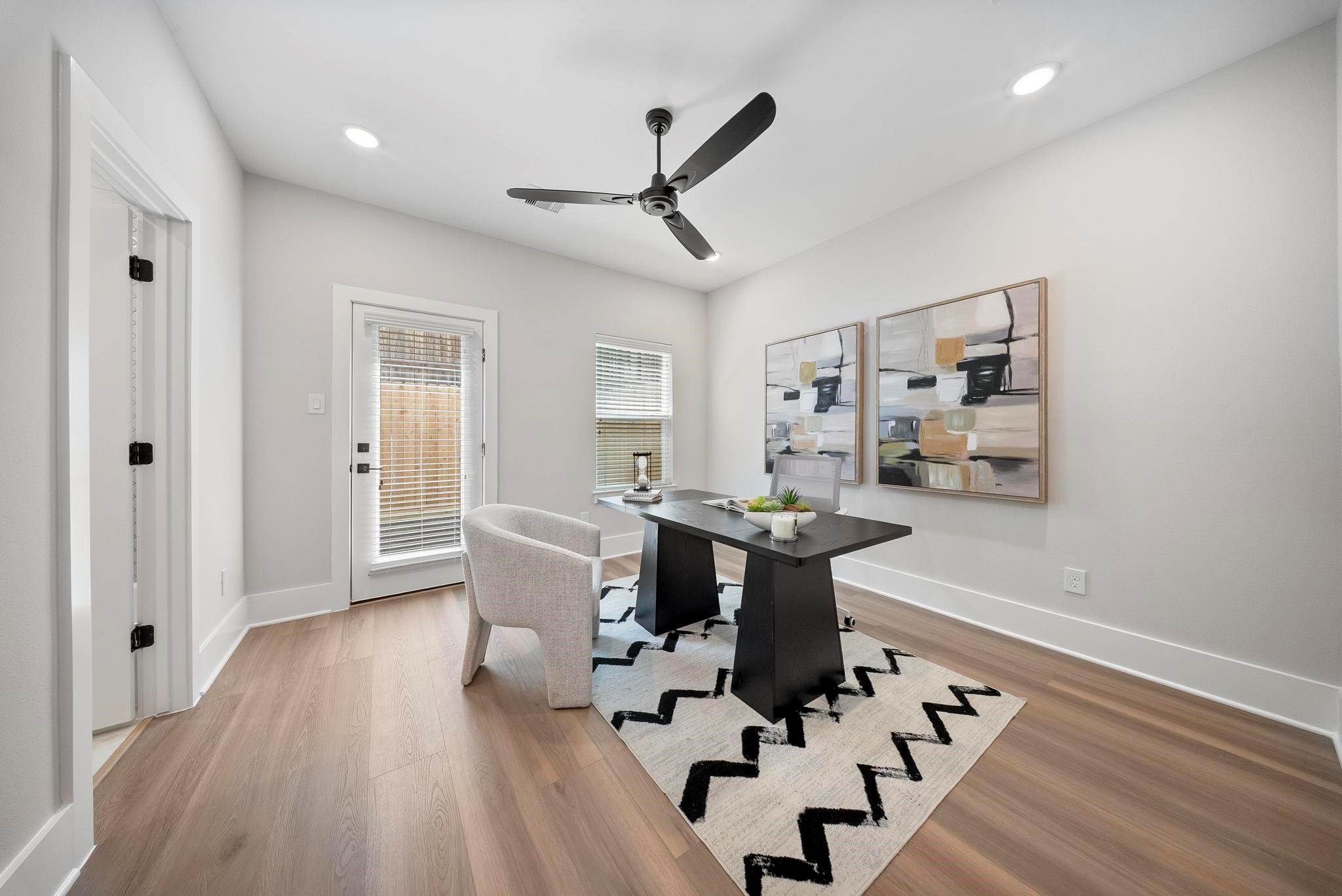 3512 Piney Woods Dr