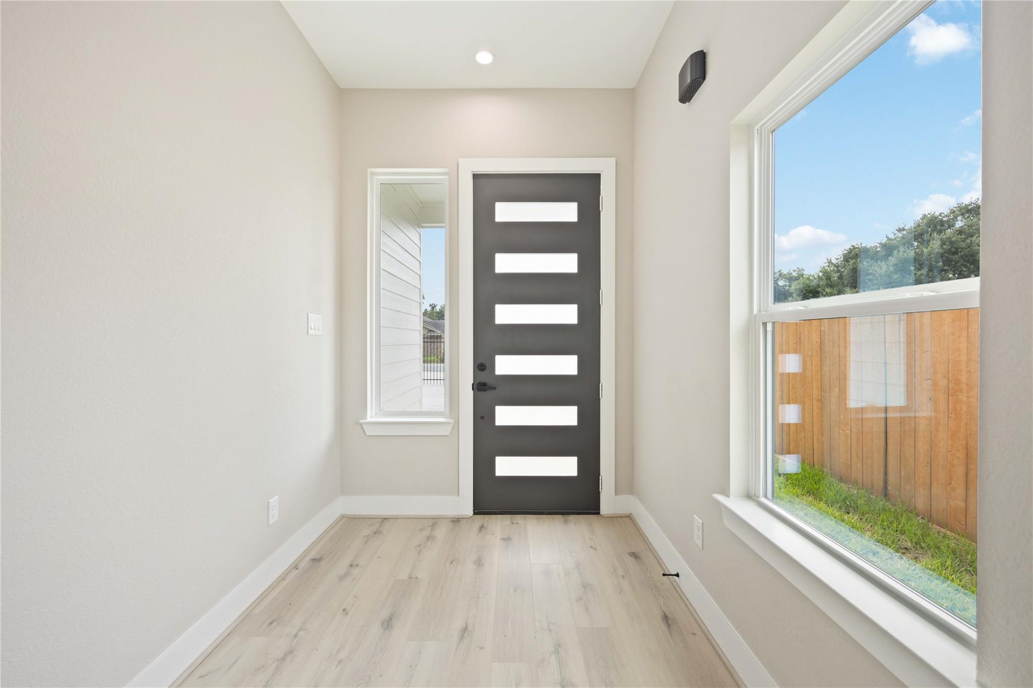 8015 Venus Street Unit: A/B