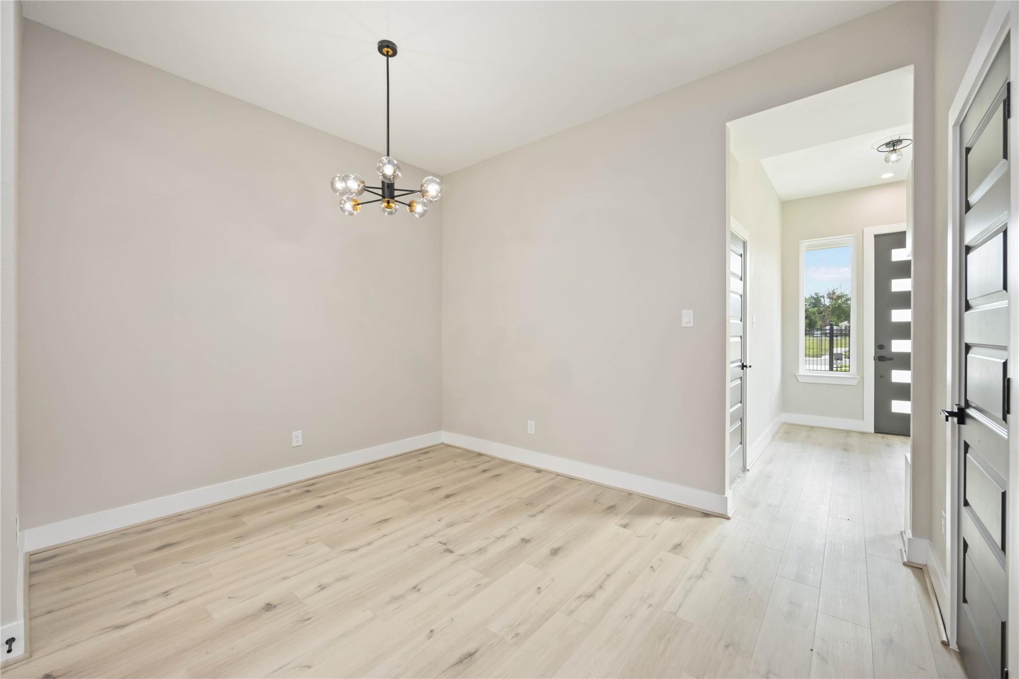 8015 Venus Street Unit: A/B