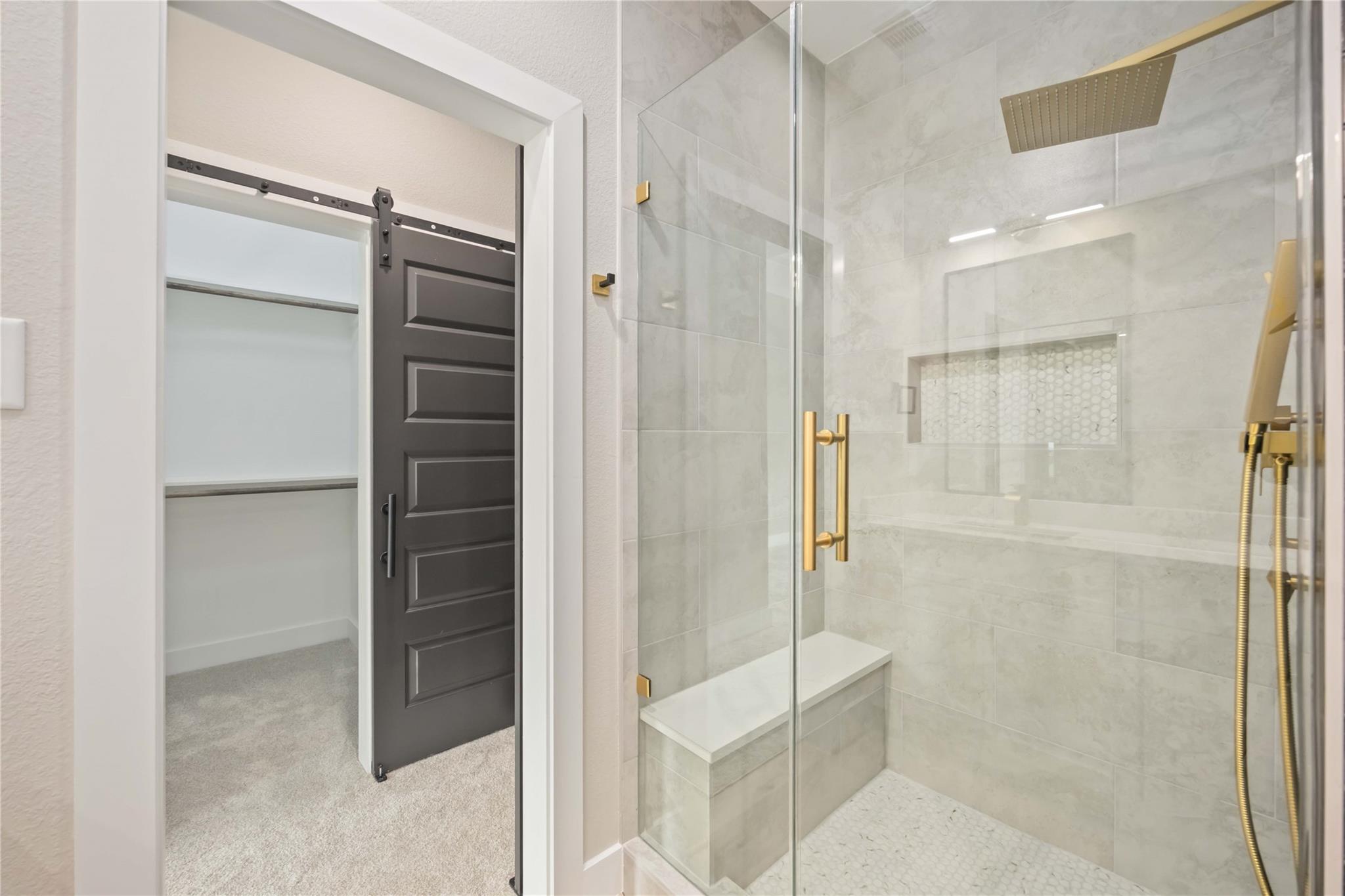 8015 Venus Street Unit: A/B