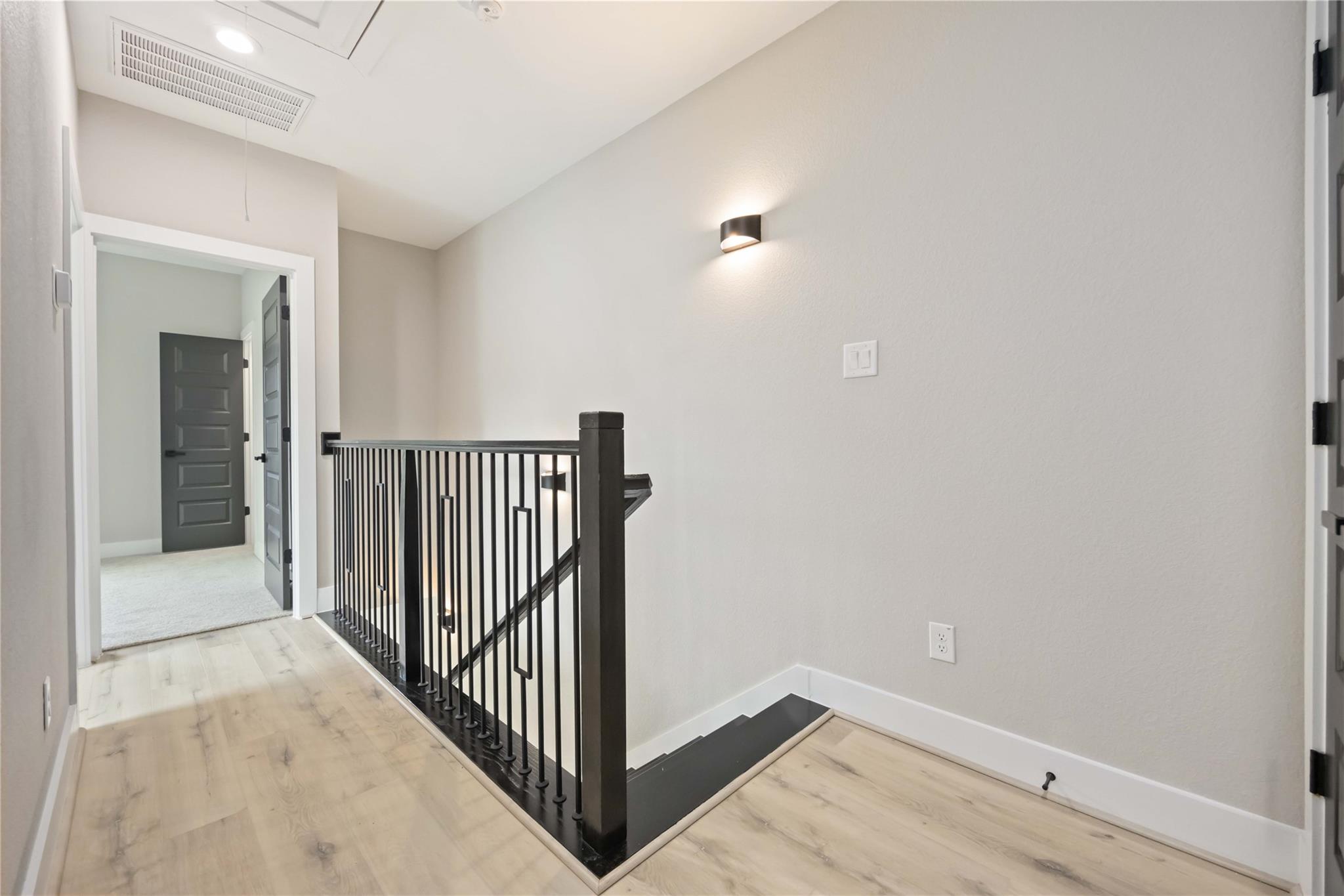 8015 Venus Street Unit: A/B