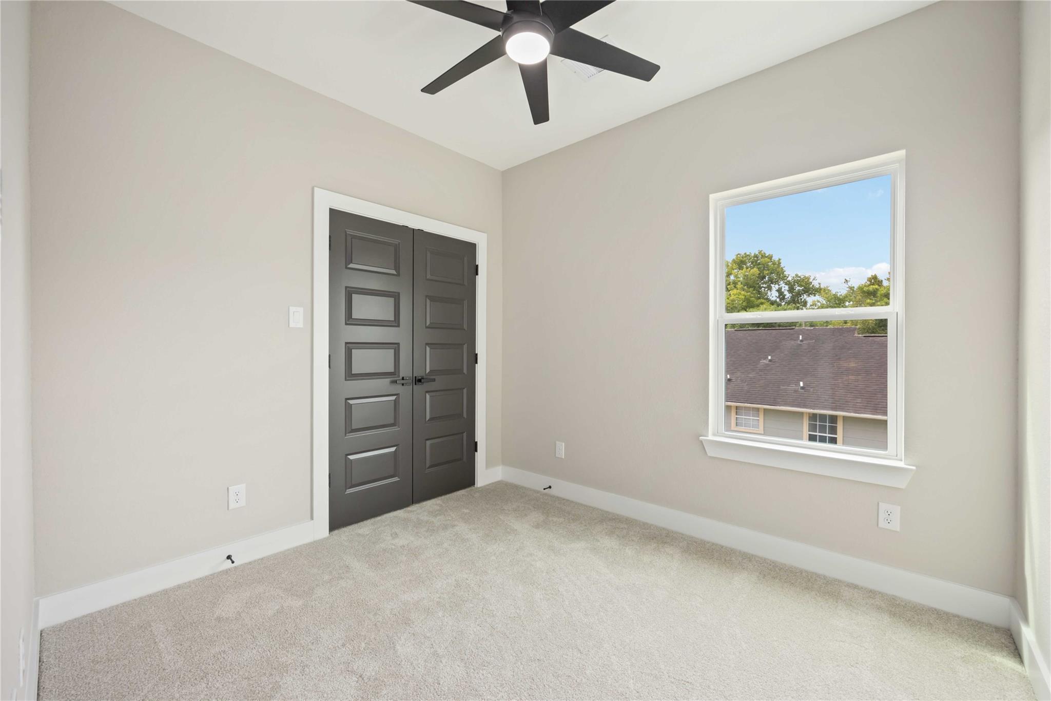 8015 Venus Street Unit: A/B