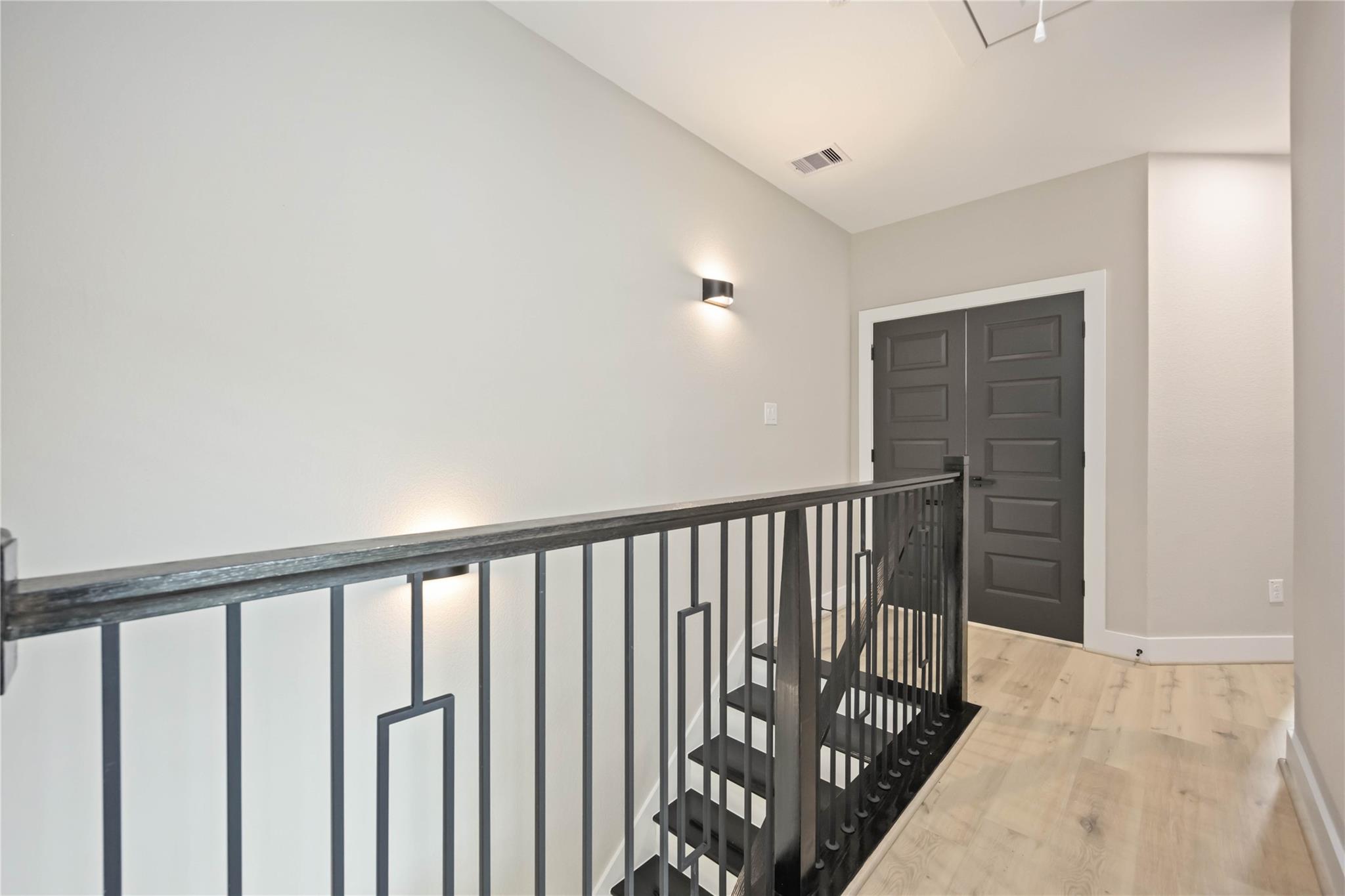 8015 Venus Street Unit: A/B