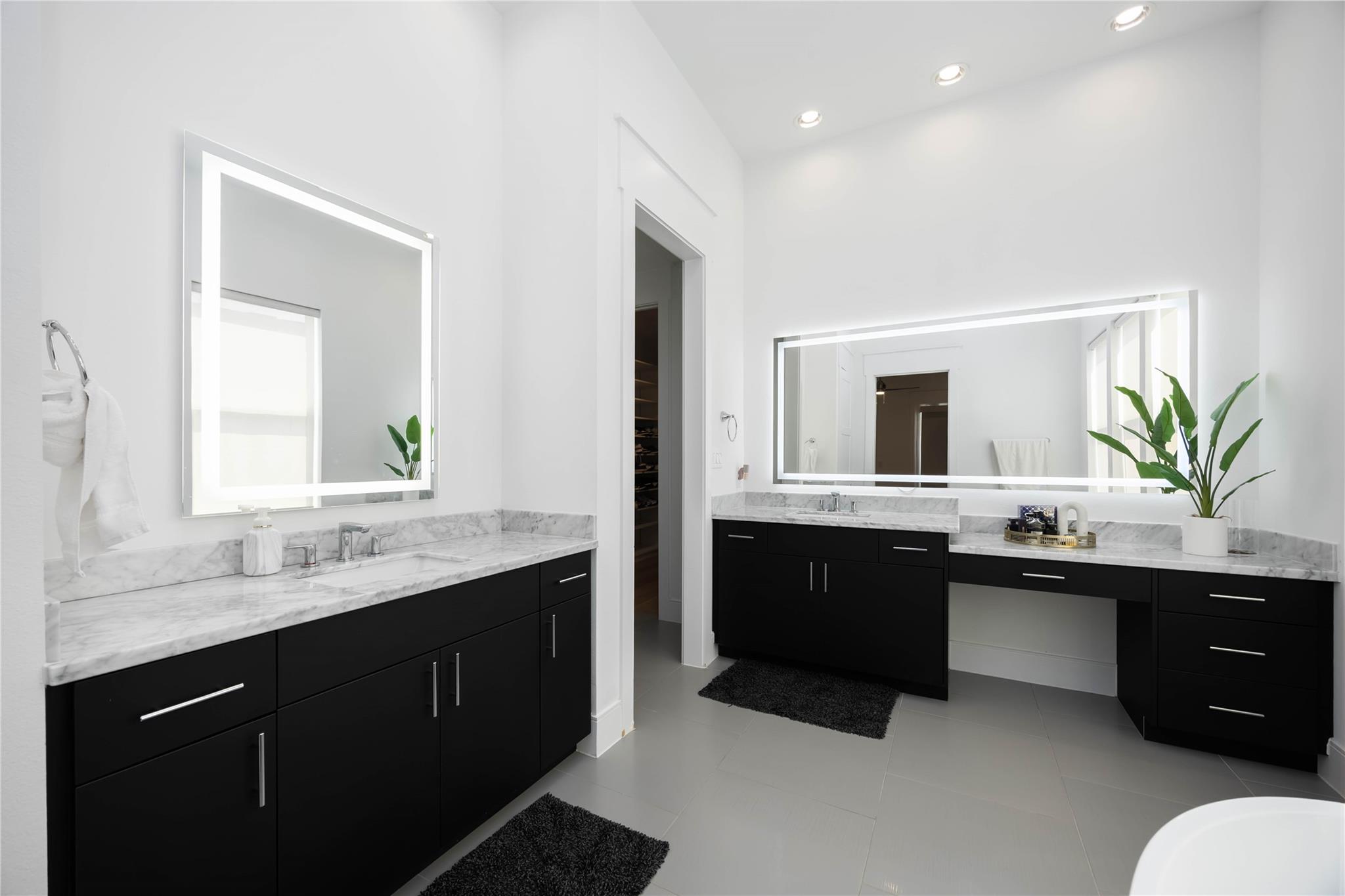 3406 Asher Landing Ln