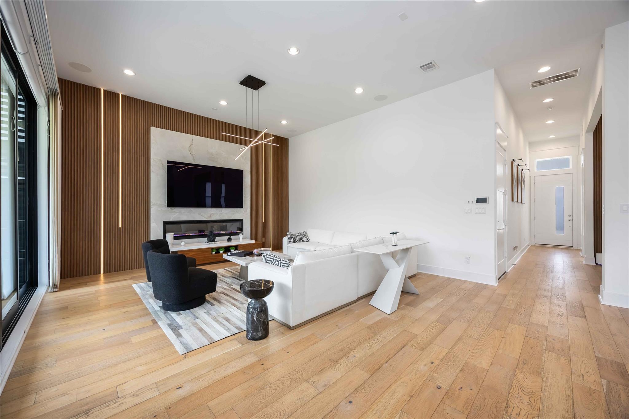 3406 Asher Landing Ln